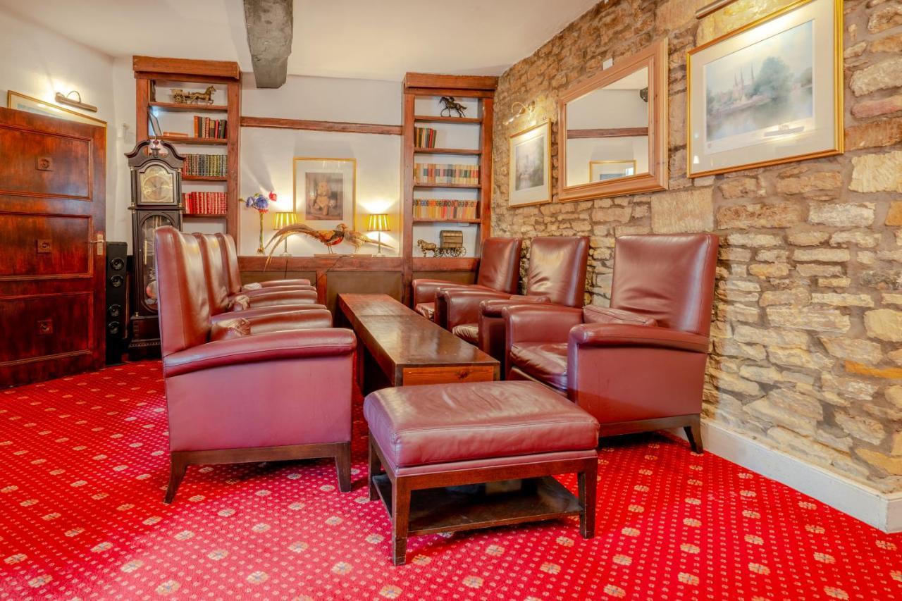 Crown Hotel Cotswold Блокли Экстерьер фото