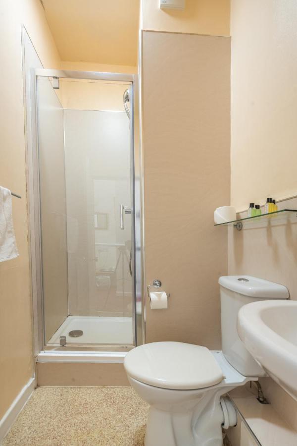 Crown Hotel Cotswold Блокли Экстерьер фото