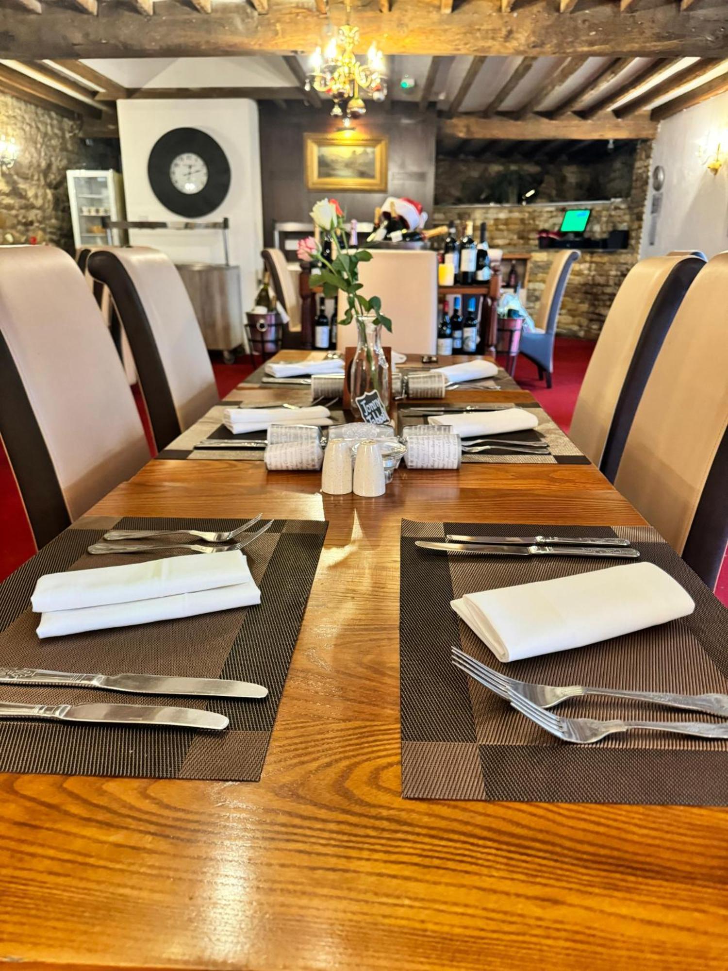 Crown Hotel Cotswold Блокли Экстерьер фото