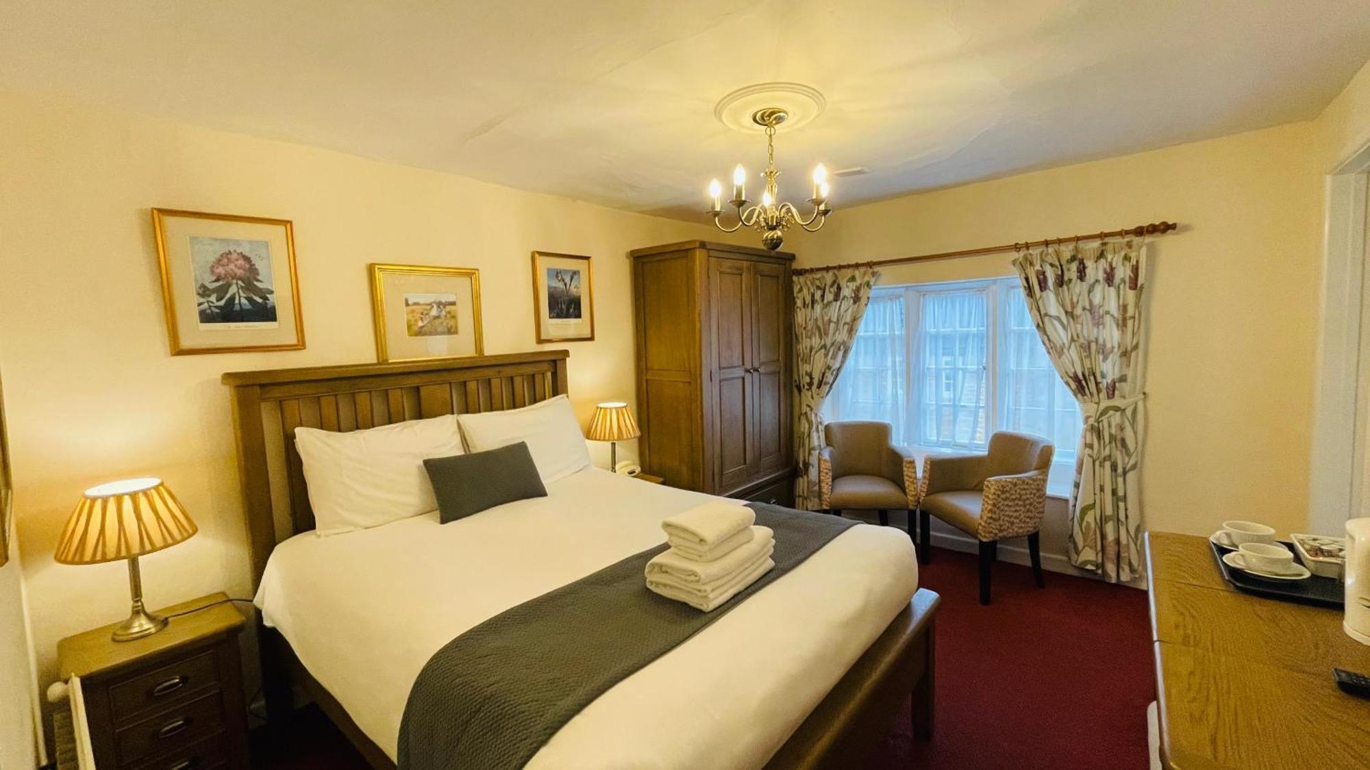 Crown Hotel Cotswold Блокли Экстерьер фото